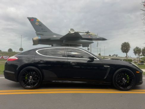 Used 2010 Porsche Panamera S RWD image 1