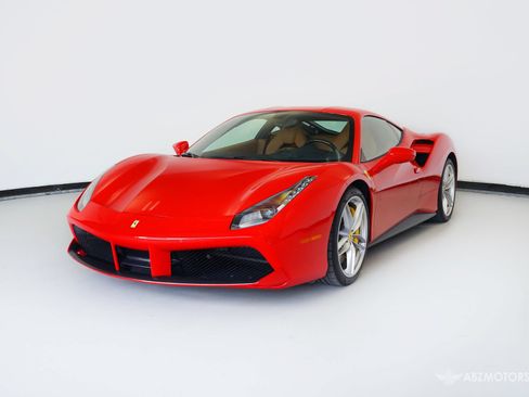 Used 2019 Ferrari 488 GTB RWD image 2