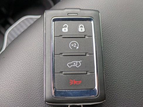 New 2025 Jeep Grand Cherokee L Limited w/ Black Appearance Package image 26