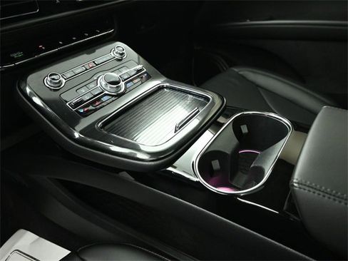 Certified 2023 Lincoln Nautilus Reserve w/ Monochromatic Package image 14