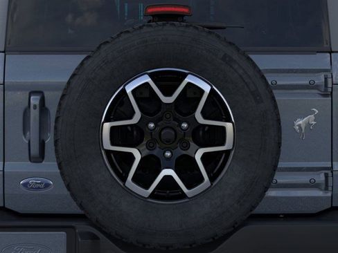 New 2025 Ford Bronco Outer Banks image 24