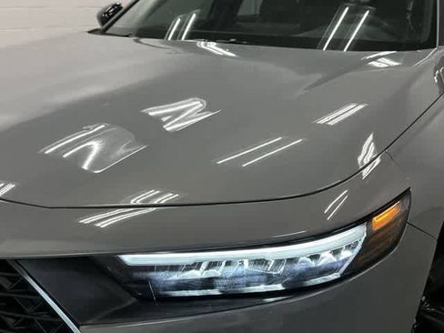 Used 2025 Honda Accord Sport image 30