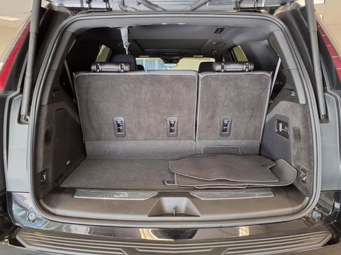 Certified 2024 Cadillac Escalade Sport AWD/4WD image 18
