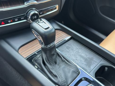 Used 2021 Volvo XC60 T5 Inscription w/ Advanced Package AWD/4WD image 27