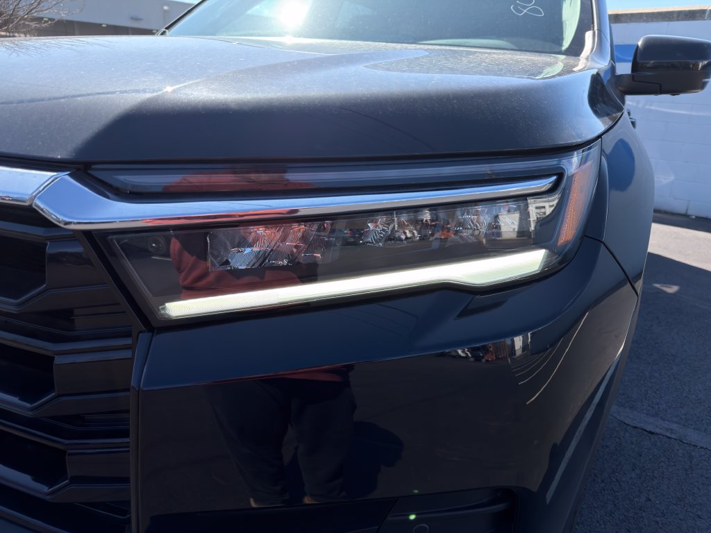 New 2026 Honda Pilot Touring image 9