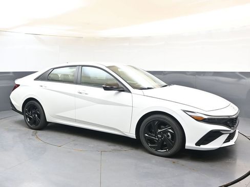 New 2026 Hyundai Elantra Sport FWD image 7