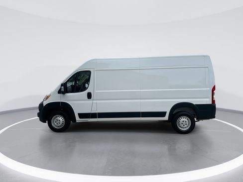 Used 2025 RAM ProMaster 2500 w/ Convenience Group FWD image 6