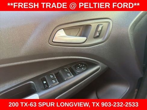 Used 2016 Ford Transit Connect XLT image 17