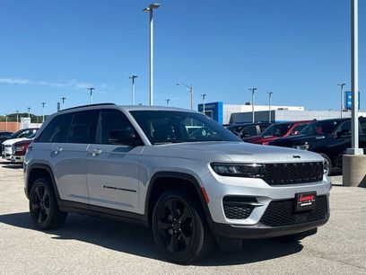 Used 2024 Jeep Grand Cherokee Altitude