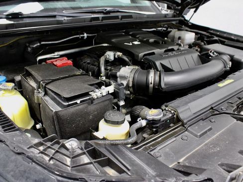 Certified 2023 Nissan Frontier PRO-4X w/ Pro Convenience Package AWD/4WD image 18