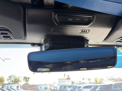 Used 2021 Jeep Gladiator Willys image 38