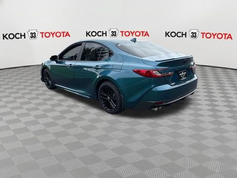 Used 2025 Toyota Camry SE w/ Convenience Package FWD image 6