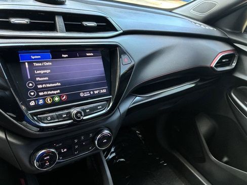 Used 2021 Chevrolet TrailBlazer RS w/ Technology Package FWD image 34