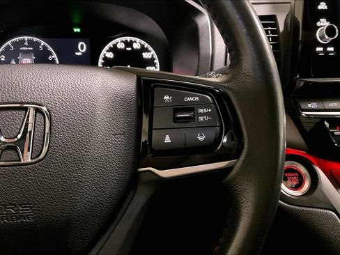 Used 2025 Honda Odyssey Sport-L image 18