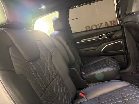 Used 2023 Kia Telluride SX Prestige X-Pro AWD/4WD image 18