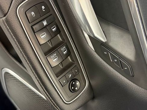 Used 2021 RAM 1500 Laramie w/ Sport Appearance Package AWD/4WD image 43