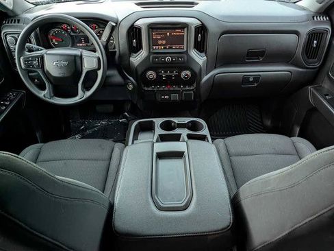 Used 2024 Chevrolet Silverado 1500 Custom Trail Boss w/ LPO, Dark Essentials Package AWD/4WD image 19