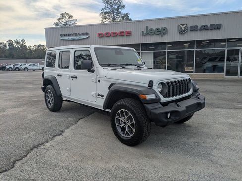 New 2026 Jeep Wrangler Unlimited Sport AWD/4WD image 11