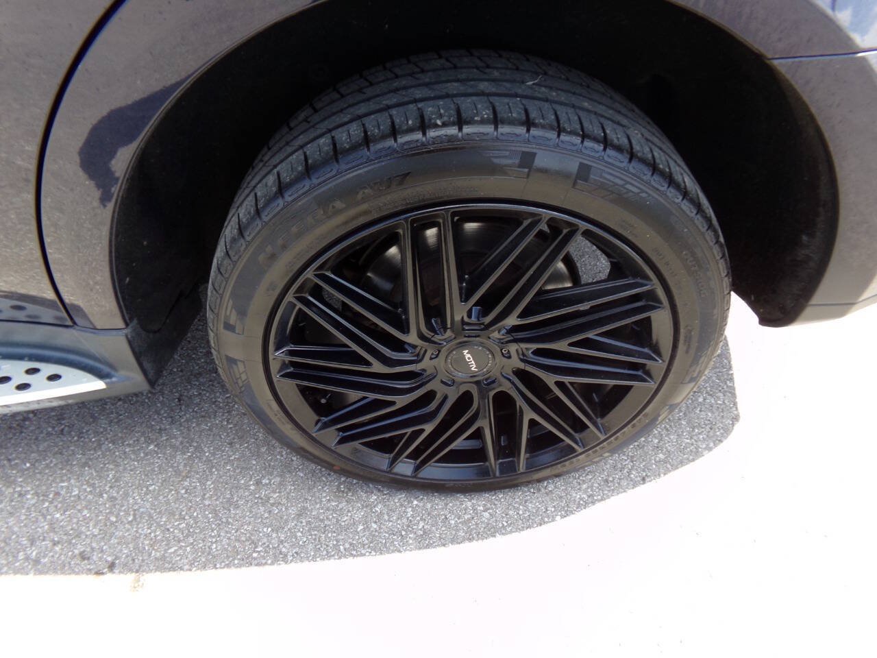 Used 2011 Mercedes-Benz ML 350 4MATIC image 35