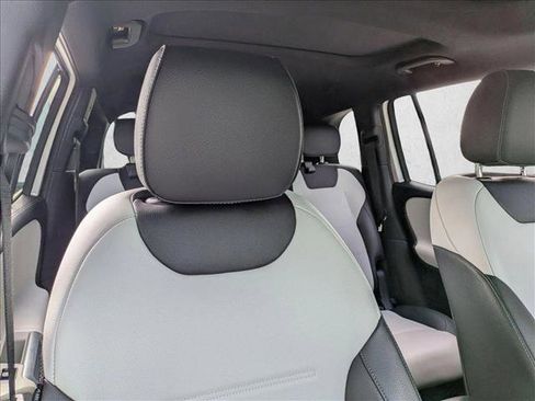 Certified 2023 Mercedes-Benz GLB 250 image 14