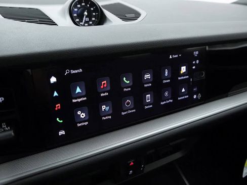 Certified 2025 Porsche Cayenne image 15