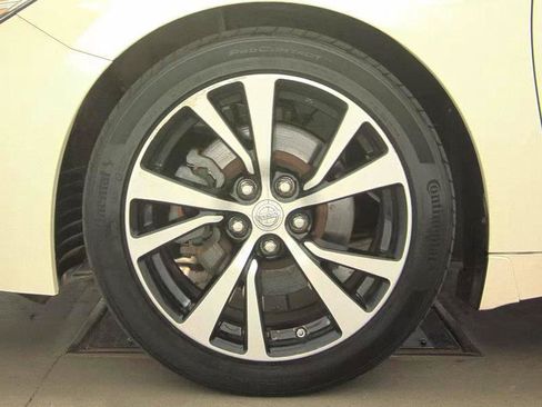 Used 2018 Nissan Maxima Platinum FWD image 12