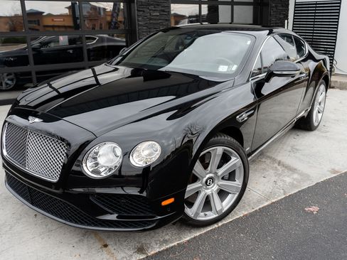 Used 2016 Bentley Continental GT image 3