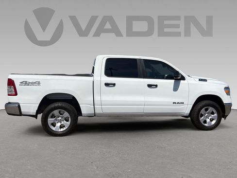 Used 2023 RAM 1500 Big Horn AWD/4WD image 6