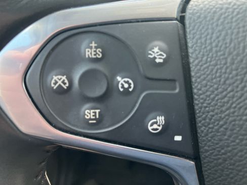 Used 2021 Chevrolet Traverse RS AWD/4WD image 17