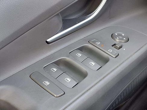 Used 2024 Hyundai Elantra SEL w/ Convenience Package image 19