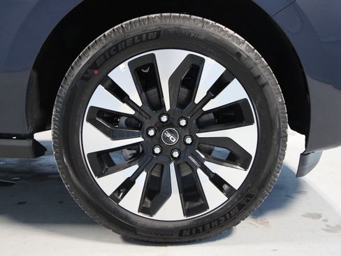 New 2027 Ford Expedition Max Platinum AWD/4WD image 35
