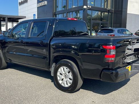 Used 2023 Nissan Frontier SV image 11
