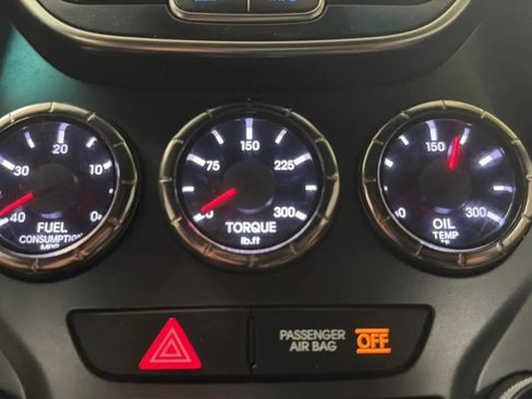 Used 2015 Hyundai Genesis 3.8 RWD image 15