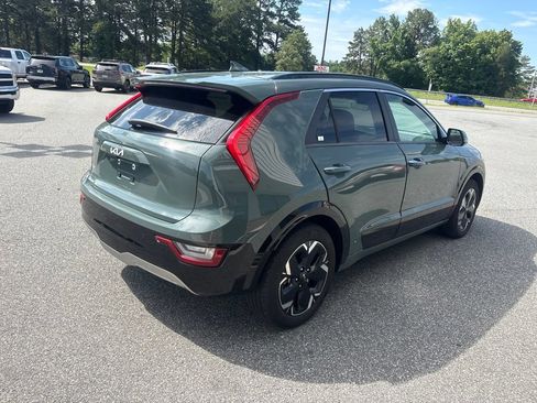 Used 2023 Kia Niro Wave w/ Wave Preserve Package FWD image 7
