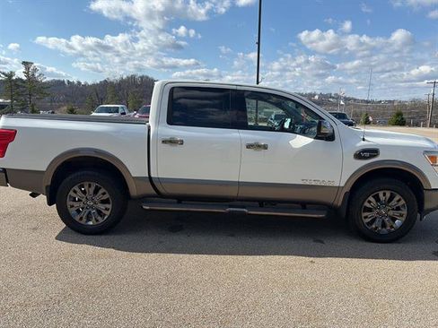 Used 2017 Nissan Titan Platinum Reserve image 7