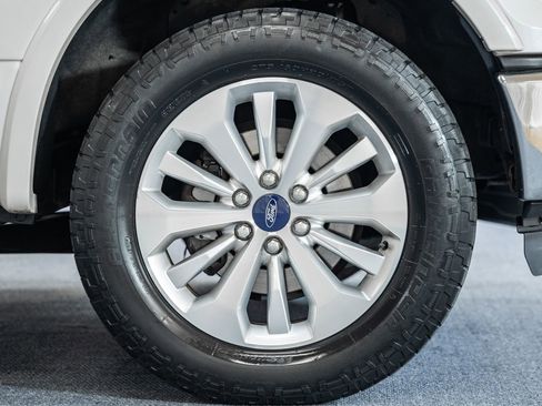 Used 2015 Ford F150 Lariat w/ Equipment Group 501A Mid image 18