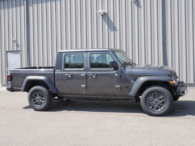 New 2026 Jeep Gladiator Sport AWD/4WD image 6