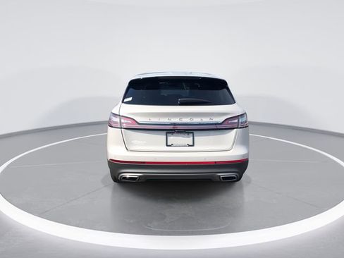 Used 2022 Lincoln Nautilus Reserve AWD/4WD image 7