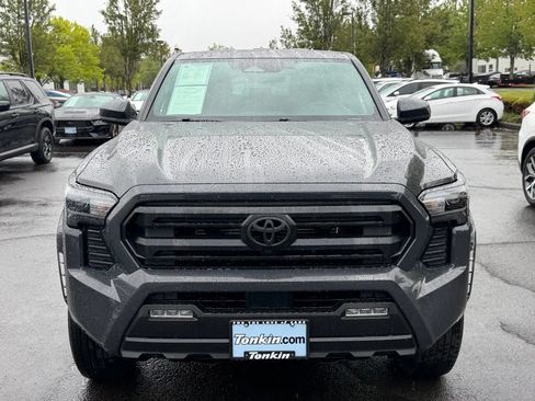 Used 2026 Toyota Tacoma SR5 AWD/4WD image 3