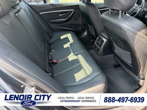 Used 2018 BMW 330i Sedan w/ Convenience Package RWD image 12