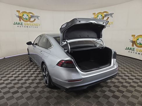 Used 2024 Honda Accord Sport image 32