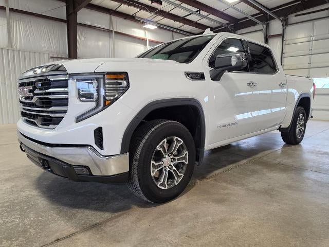 Used 2025 GMC Sierra 1500 SLT AWD/4WD image 2