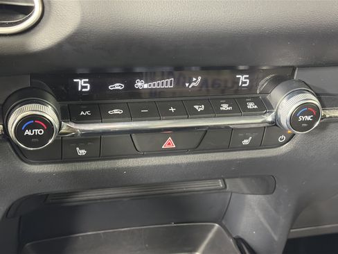 Used 2025 MAZDA CX-30 AWD 2.5 S w/ Preferred Package image 22