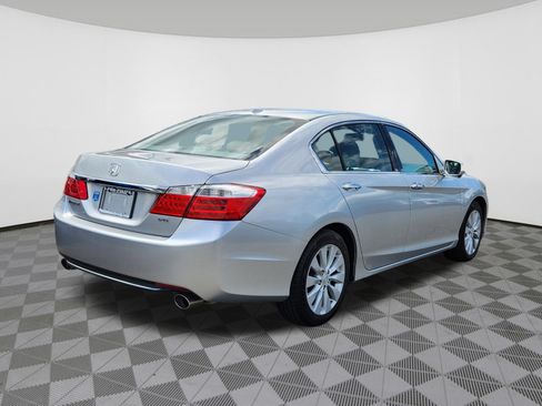 Used 2015 Honda Accord EX-L image 4