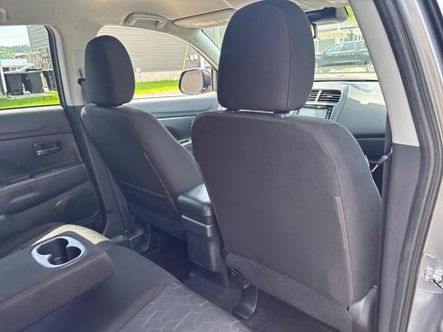 Used 2025 Mitsubishi Outlander Sport ES AWD/4WD image 27