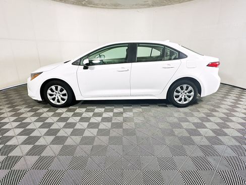Used 2024 Toyota Corolla LE FWD image 6