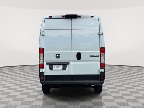 Used 2026 RAM ProMaster 2500 w/ Convenience Group FWD image 6
