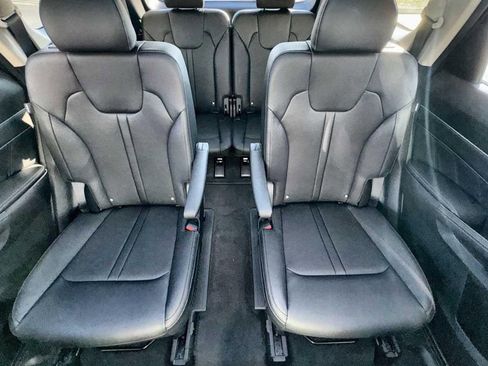 New 2025 Kia Sorento SX image 30