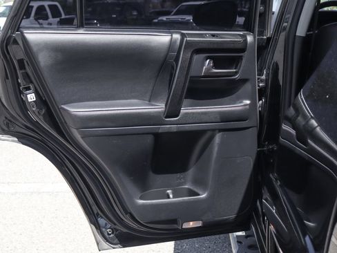 Used 2024 Toyota 4Runner TRD Off-Road Premium w/ Moonroof Package AWD/4WD image 39