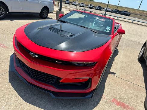 Used 2020 Chevrolet Camaro SS RWD image 2